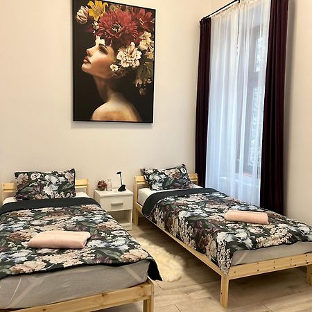 Jasmine'S Residence Будапеща Екстериор снимка