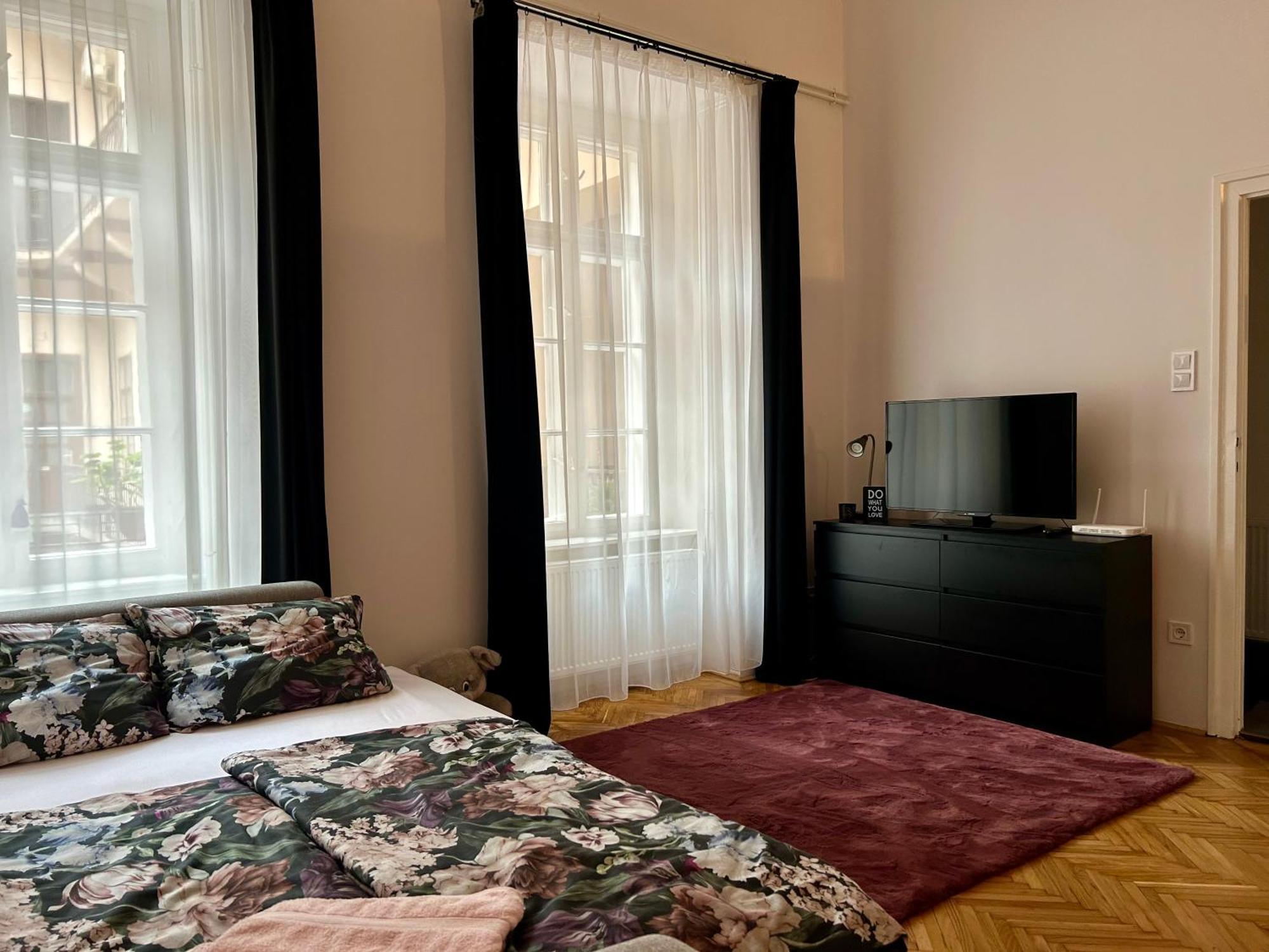 Jasmine'S Residence Будапеща Екстериор снимка